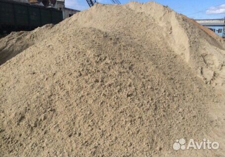 Песок речной, чернозём, грунт щебень