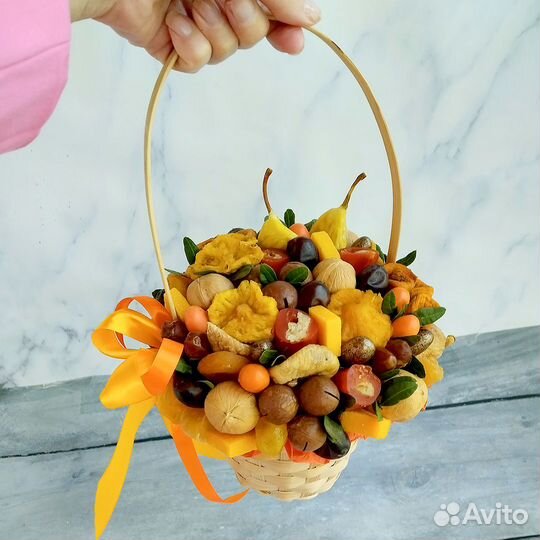 Съедобный букет из сухофруктов