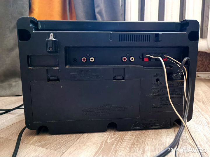 Музыкальный центр sanyo без колонок рабочий