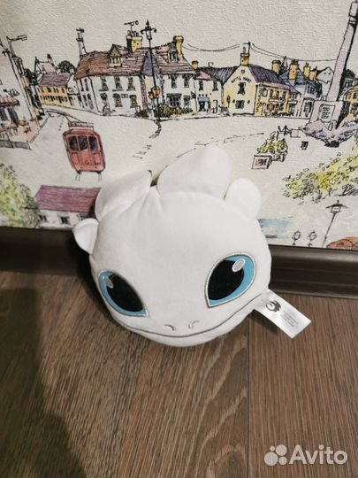 Игрушки мягкие разные много