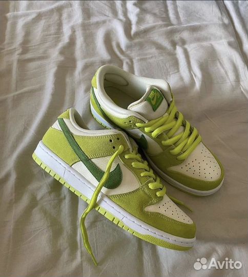 Кроссовки nike dunk low green apple