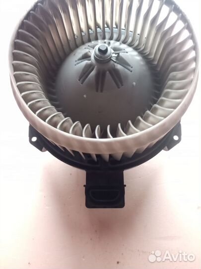 Моторчик печки denso Toyota Land Cruiser Prado 120