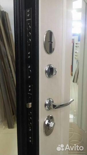 Входные двери Страж