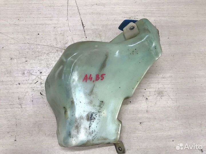 Бачок омывателя Audi a4 b5