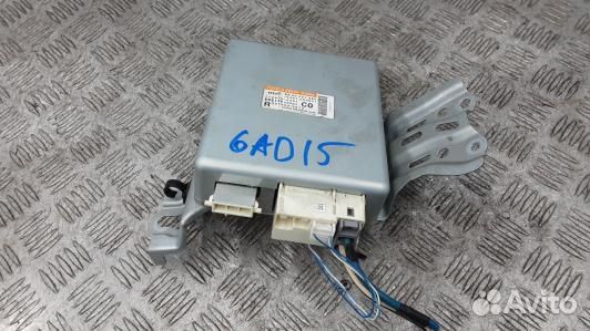 Блок управления двигателем toyota auris E150 (6AD1
