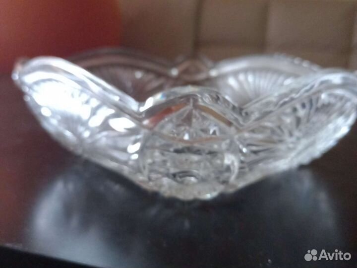 Хрустальная ваза