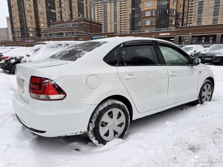 Volkswagen Polo 1.6 AT, 2016, 350 000 км