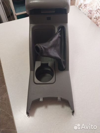 Консоль в автомобиль Шевроле Лачетти J200 седан бу