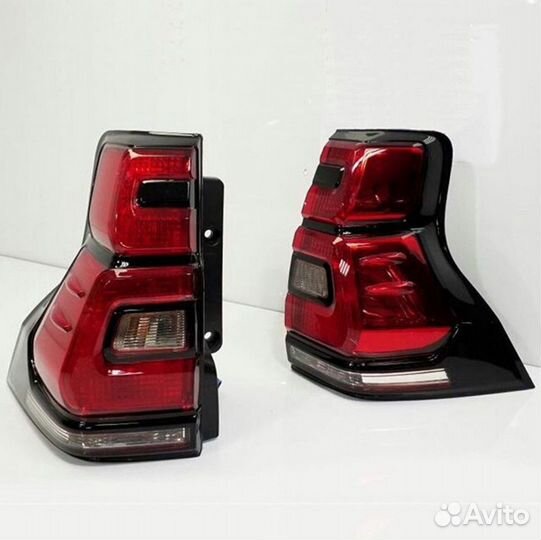 Фонарь (1шт) Toyota Land Cruiser Prado(150) 2017+