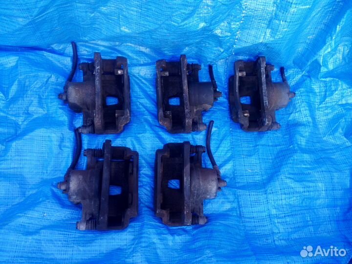 Суппорт тормозной пер Subaru Impreza GG\GD