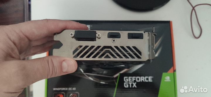 Видеокарта gigabyte GTX 1650 Super 4GB