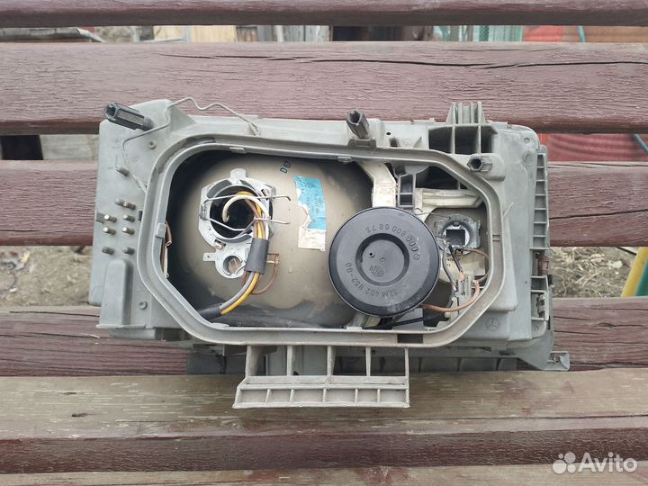 Фара на mercedes