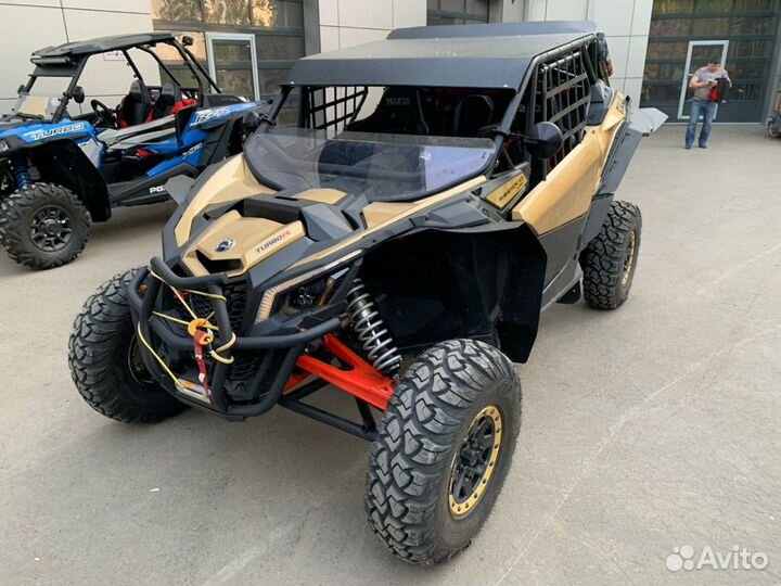 Крышка амортизаторов BRP CAN-AM Maverick X3