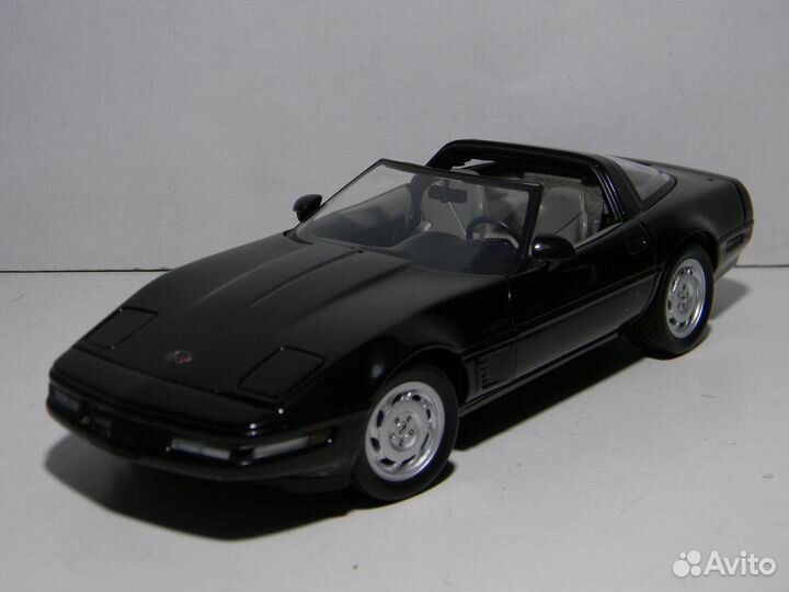 1/24 Danbury Mint 1996 Chevrolet Corvette Coupe LE