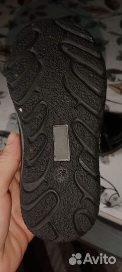 Ботинки новые 26р для мальчика деми