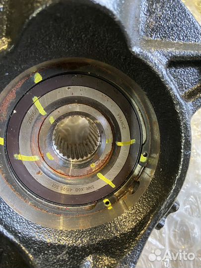 Кулак поворотный в сборе перед Peugeot Expert III