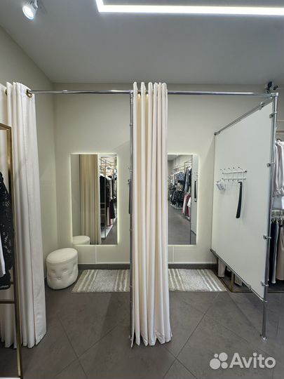 Зеркало с контурной подсветкой