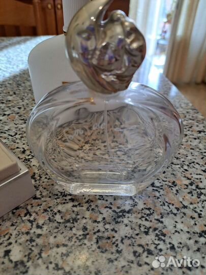 Пустые флаконы из под духов