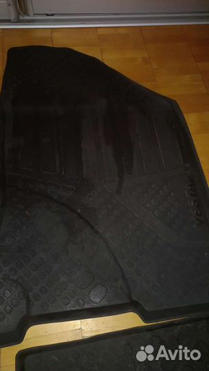 Автомобильные коврики резиновые