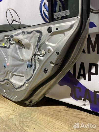 Дверь задняя правая Honda Civic FD3