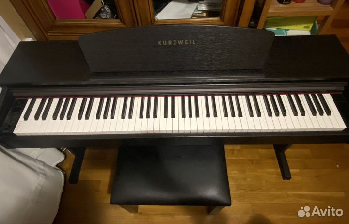 Цифровое пианино kurzweil M90