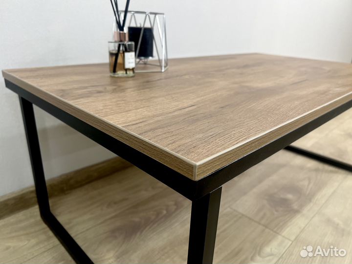 Столик журнальный