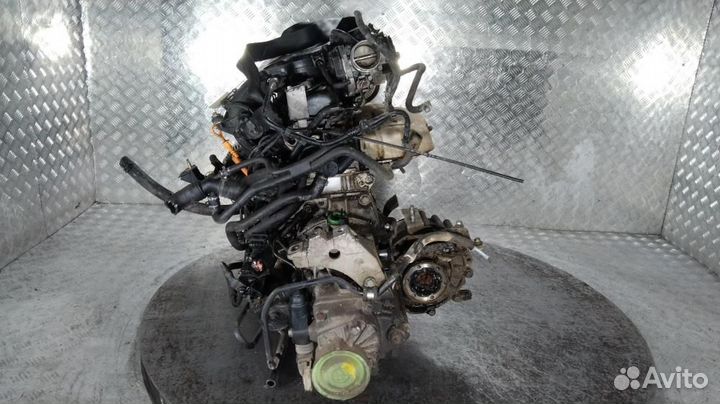 Двигатель Skoda octavia 1.6 AKL