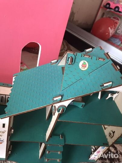 Кукольный домик с мебелью