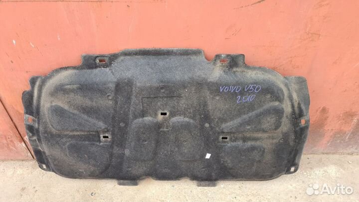 Шумоизоляция капота Вольво V-50
