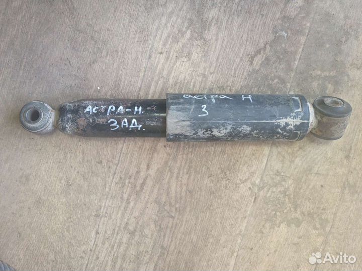 Задний амортизатор Opel Astra H