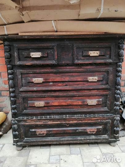 Комод старинный