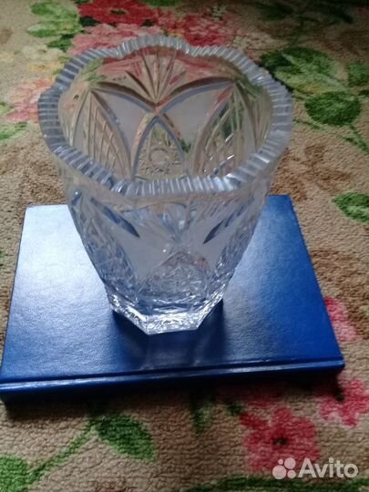 Вазы хрустальные, фарфоровые и стеклянные СССР