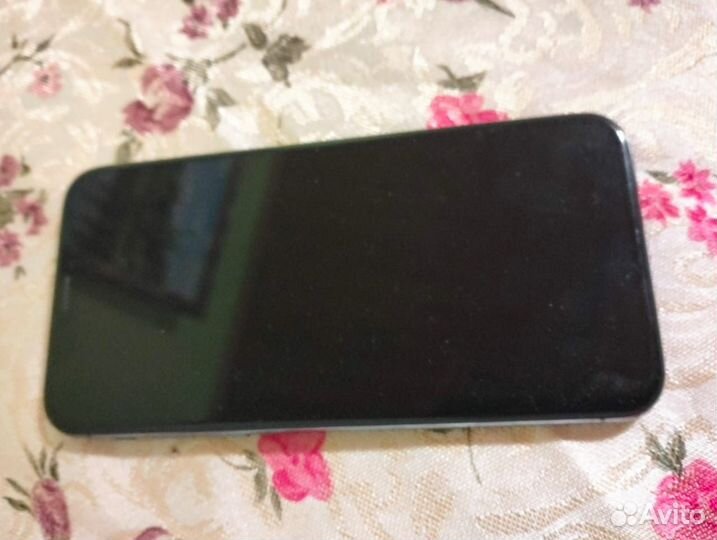 iPhone X, 64 ГБ