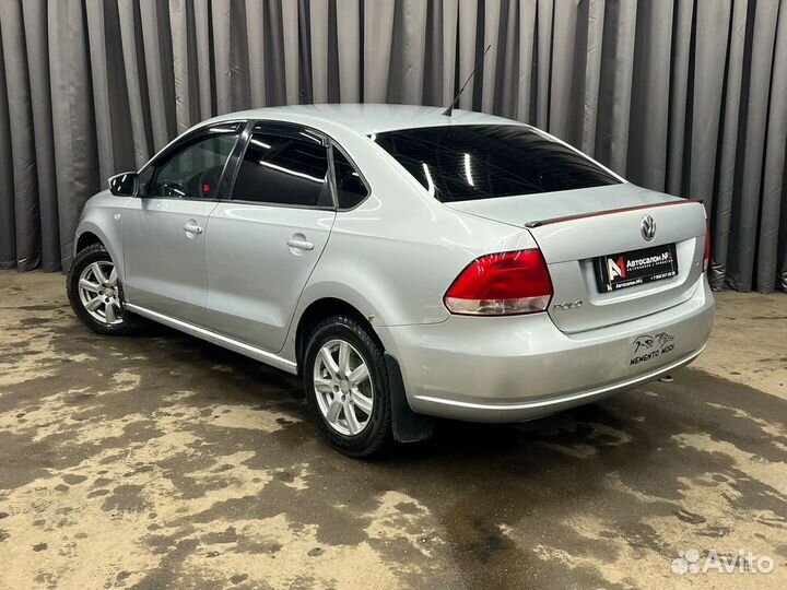 Volkswagen Polo 1.6 МТ, 2011, 205 000 км