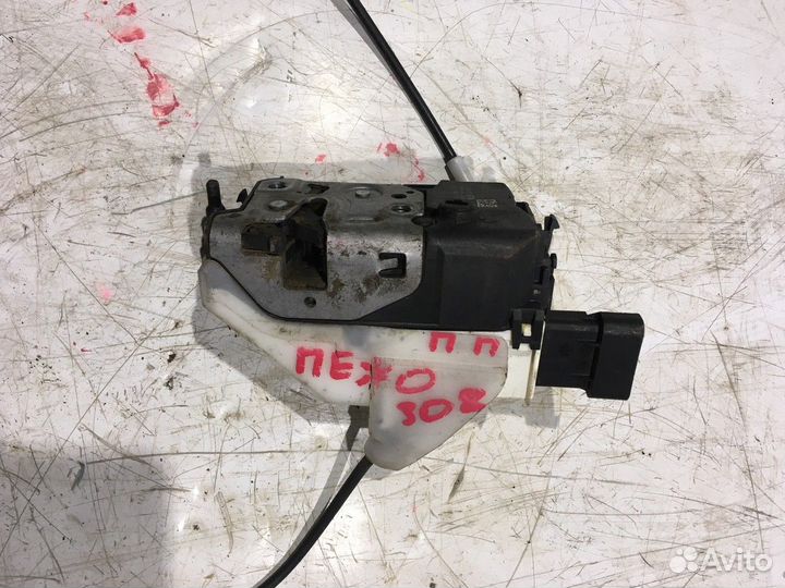 Замок передний правый (Peugeot 308)