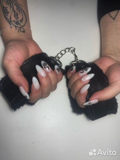 Маникюр и педикюр на дому