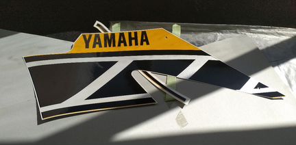 Оригинальная графика Yamaha Yzf-R1