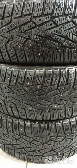 Nokian Tyres Hakkapeliitta 7 215/60 R16 99T