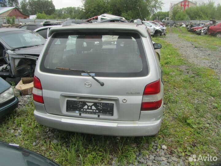 Mazda Demio дверь передняя задняя левая правая