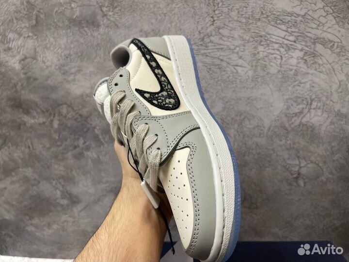 Кроссовки Nike x Dior Air Jordan 1 Retro Low