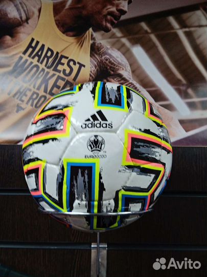 Футбольный мяч