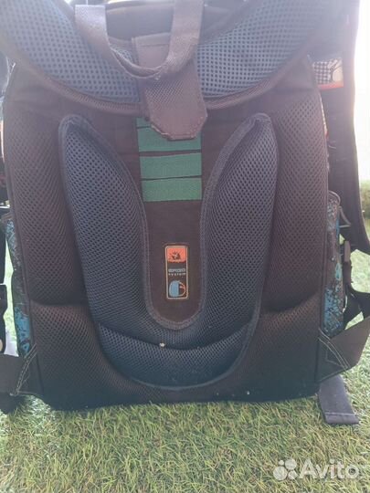 Школьный рюкзак Hummingbird