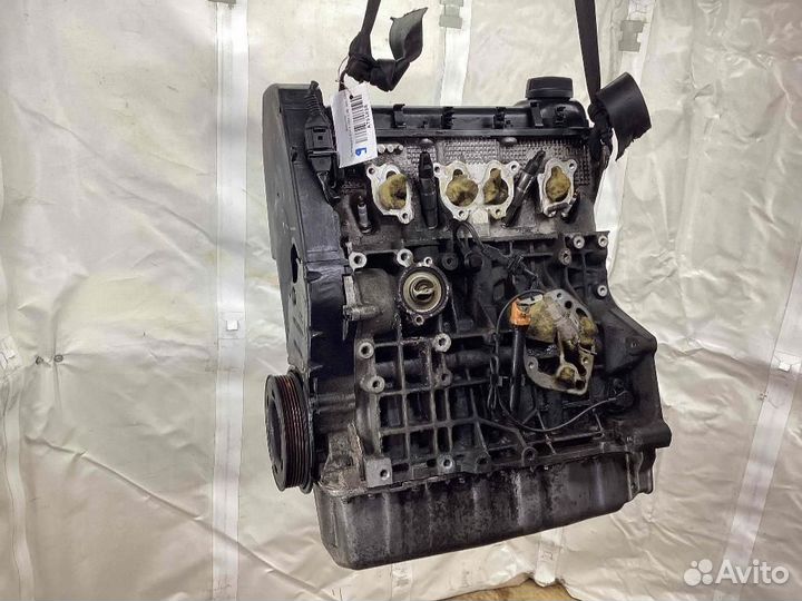 Двигатель Volkswagen Golf AKL