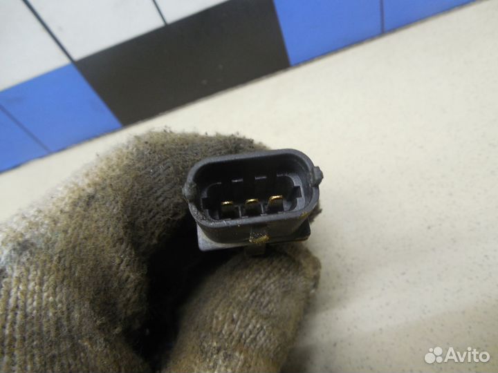 Датчик положения коленвала Aveo (T300) 2011