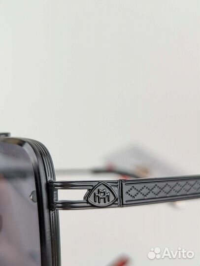 Солнцезащитные очки Maybach