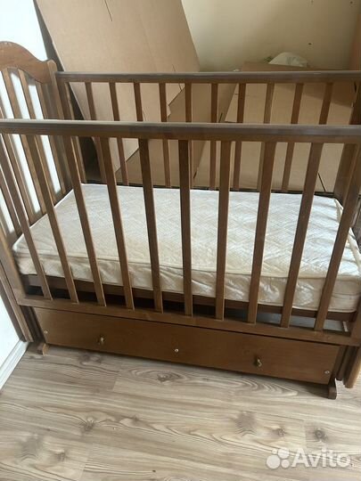 Кроватка -качалка
