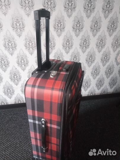 Чемодан на колесах