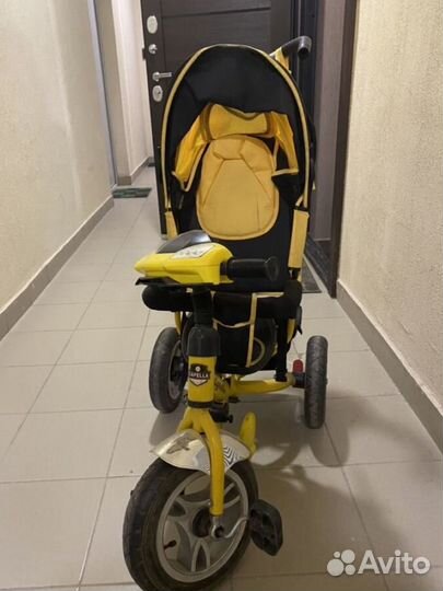 Трехколесный велосипед с родительской ручкой