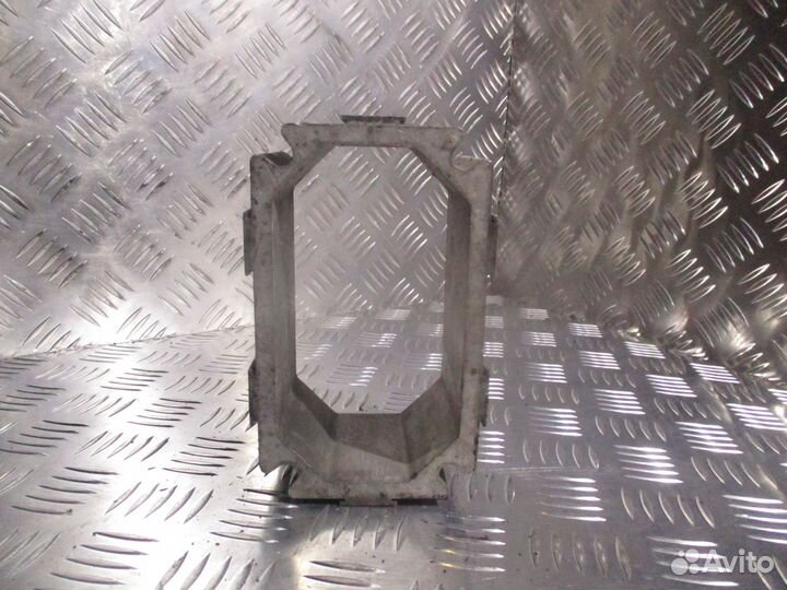 Проставка впускного коллектора Volvo 1676806