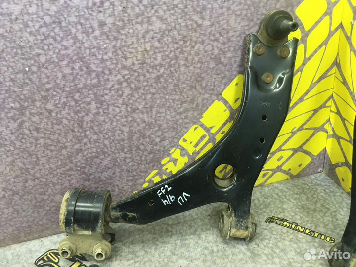 Рычаг передний нижний Фокус Focus 2 C-Max Вольво